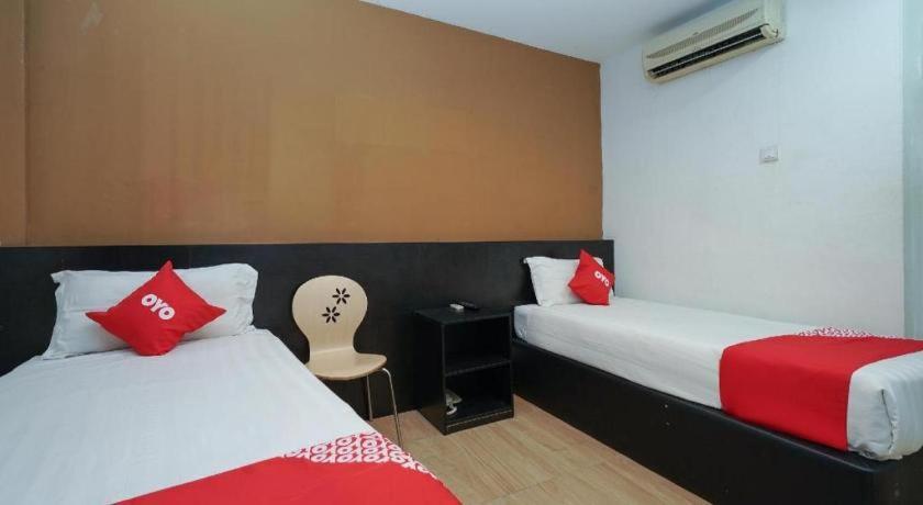 Oyo 90106 Sindbad Hotel 2*